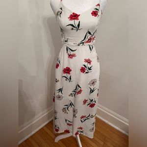 Hollister Floral dress SM women’s cut out dress